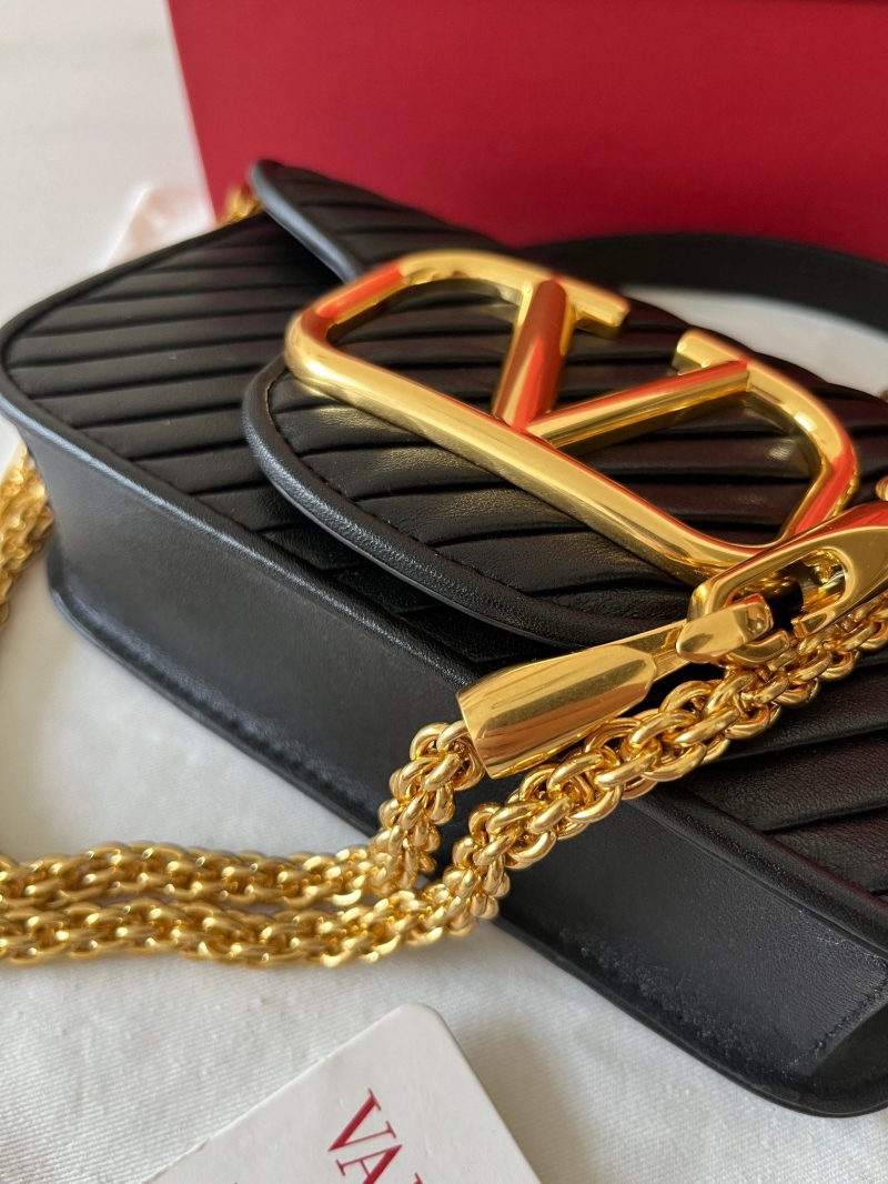 Va1e*ntin0 satchel bag